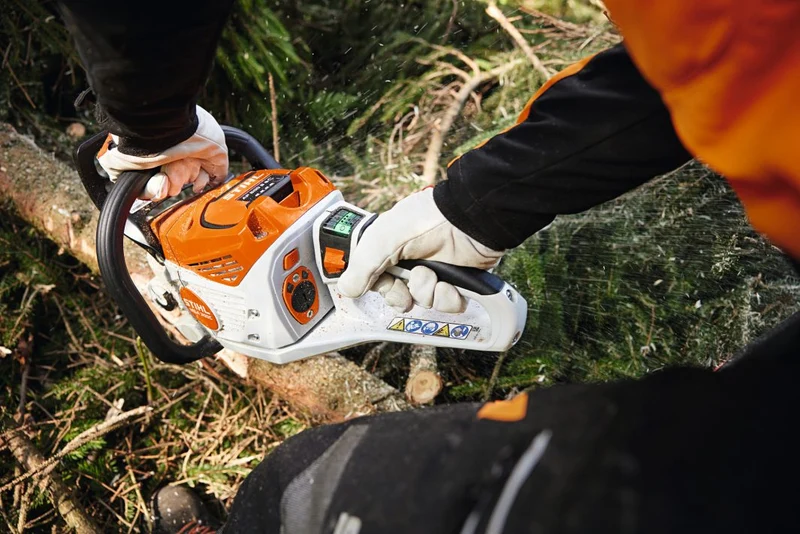 STIHL Akku-Kettensäge MSA300 - AP-System 40cm Schiene