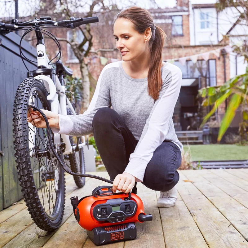 Tragbarer Kompressor Black+Decker BDCINF18N-QS 18 V