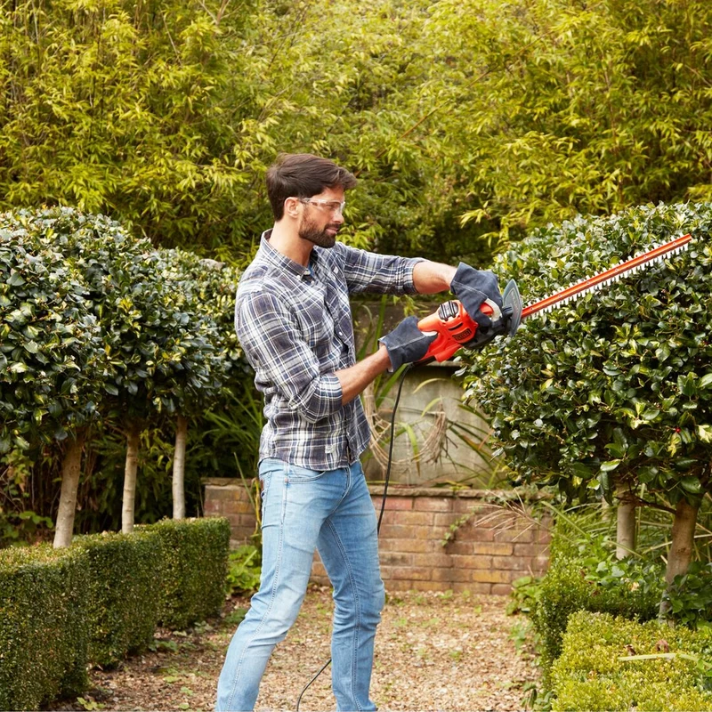 Heckenschere Black+Decker BEHT251-QS 450W