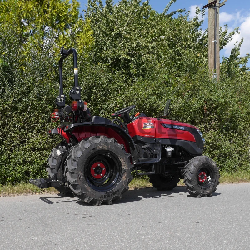 Solis 26 Tiger rot metallic Allrad Traktor