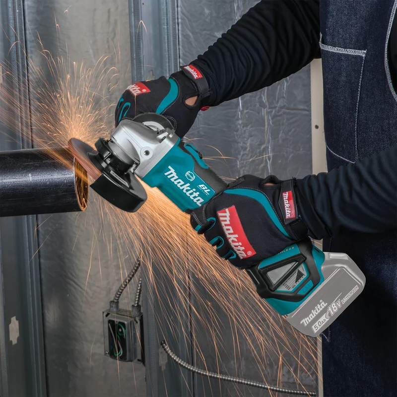 Makita Akku Winkelschleifer 18V - 2x Akku + Netzteil DGA513