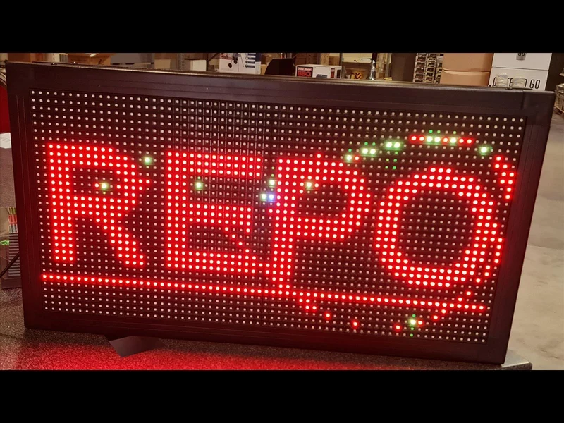 LED Laufschrift / LED Display Werbeanzeige Beidseitig FARBIG WI-FI App Funktion Lauftext