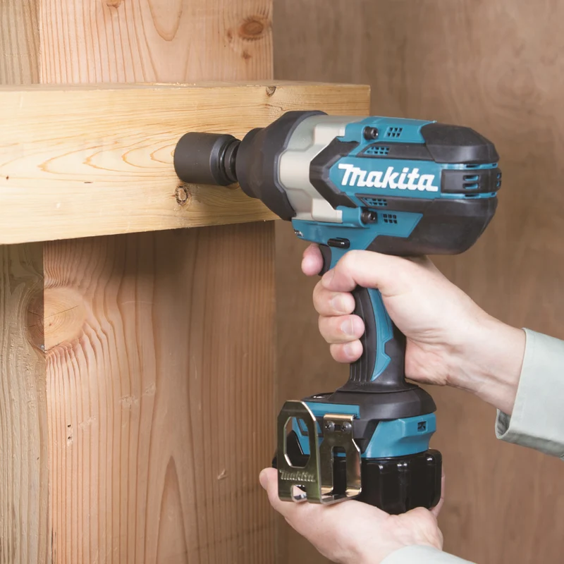 Makita Akku Schlagschrauber 18.0V – DTW1002Z Solo